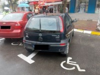Târgoviște: Sancțiuni pentru nerespectarea locurilor de parcare destinate persoanelor cu handicap! (foto)