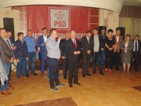 FOTO: Seniorii din Pucioasa, sărbătoriți de Organizația PSD!
