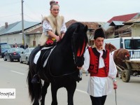 Târgoviște, 2016: Paștele Cailor (Tudorița), sărbătoarea bulgarilor din cartierul Matei Voievod! (foto)