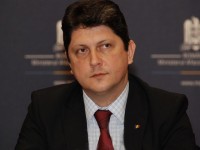 Titus Corlățean, interpelare pentru amenajarea definitivă a unui sens giratoriu pe DN 7, la Tărtășești