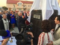 Dâmbovița: Bustul lui Ion Dolănescu a fost dezvelit în localitatea natală, Perșinari! (foto)