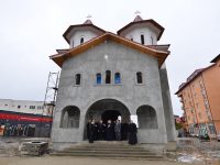 Mitropolitul Nifon, vizită pastorală pe șantierul Catedralei din Găești și la Mănăstirea Pătroaia
