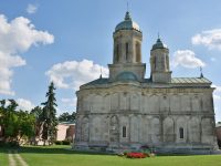EVENIMENT în ANUL CENTENAR: Resfințirea Mănăstirii Dealu (detalii de organizare și program)