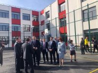 În prezența ministrului Dezvoltării, a fost inaugurată Școala „Matei Basarab” din Târgoviște / cum arată după „transformare”