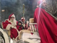 Târgoviște: Mai sunt câteva ore până la momentul cel mai așteptat, Parada sosirii lui Moș Crăciun (program)