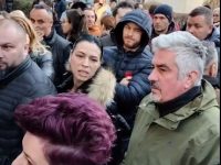 VIDEO: Protest la Școala Coresi față de copilul agresiv / DGASPC Dâmbovița, punct de vedere