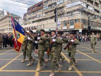 FOTO: Ziua Eroilor, sărbătorită în Piața Tricolorului, la Târgoviște