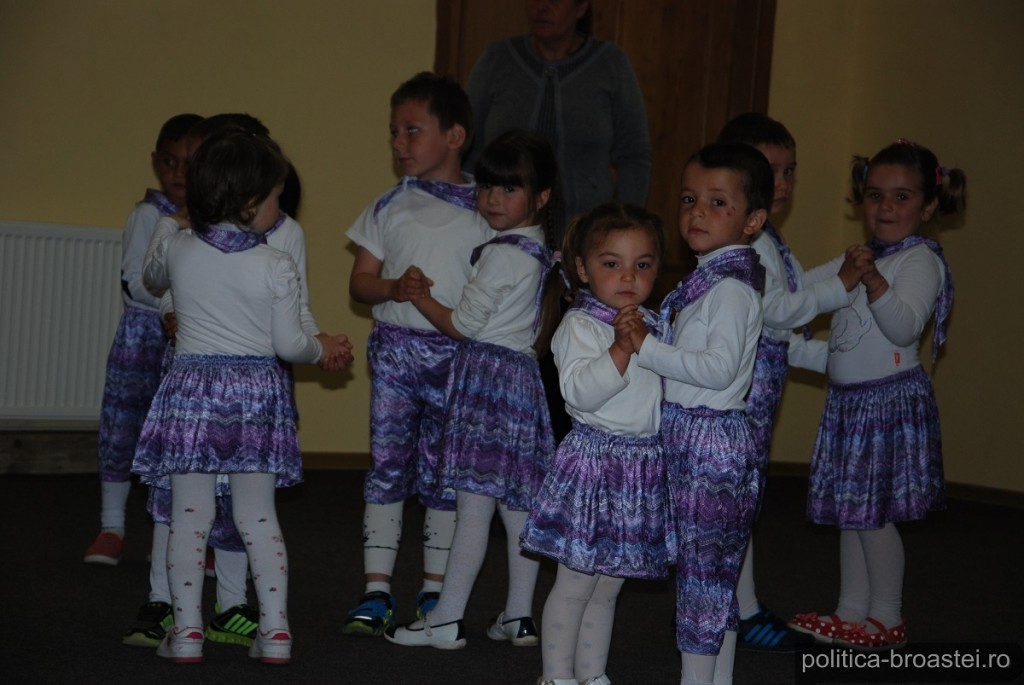 spectacol-pentru-copii-cu-sindrom-down (1)
