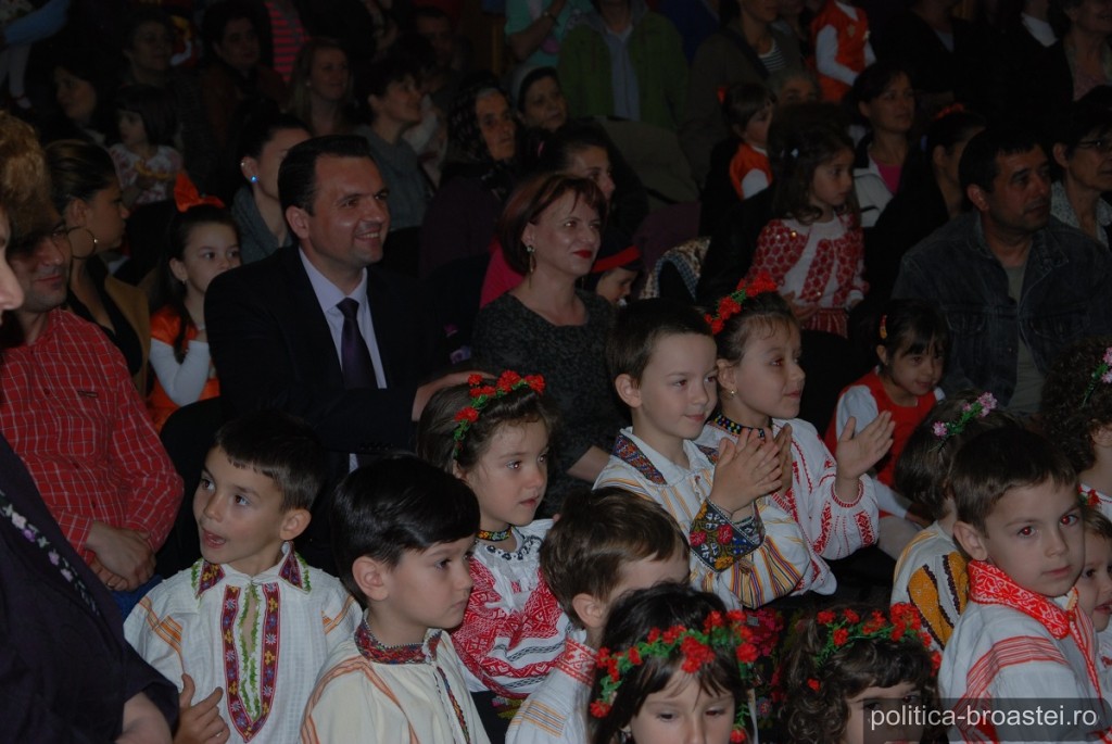 spectacol-pentru-copii-cu-sindrom-down (2)