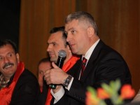Adrian Țuțuianu, deranjat de apariția deputatului Zisu Stanciu alături de UNPR, la târgul de la Voinești