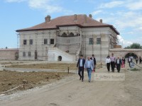 FOTO: Ministrul Culturii, Ionuț Vulpescu, vizită pe șantierul Palatului brâncovenesc de la Potlogi!