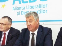 Rectorul UVT, Călin Oros, se întoarce în politică și deschide lista ALDE Dâmbovița pentru Camera Deputaților!