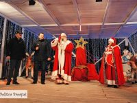 Moș Crăciun sosește la Târgoviște pe 15 decembrie! Traseul paradei și înscrieri pentru daruri
