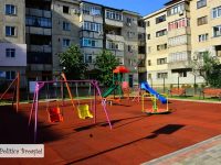 Târgoviște: Loc nou de joacă pentru copii finalizat în cartierul CFR (foto)