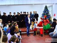 Moș Crăciun pentru copiii Spitalului Județean de Urgență Târgoviște (foto)