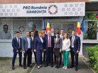 „REVOLUȚIA TINERILOR” / A început prezentarea candidaților PRO ROMÂNIA pentru alegerile locale (declarații)