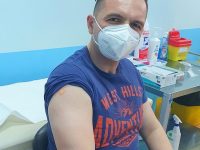 Primarul municipiului Târgoviște, vaccinat cu AstraZeneca: Cât să mai suportăm incompetența asta aberantă, care ne costă sănătate și bani?