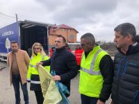 Târgoviște: Se distribuie noile pubele și sacii pentru colectarea separată a deșeurilor / reguli și sancțiuni